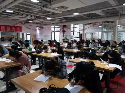 3北京慈銘體檢金牌客戶醫(yī)生考試現(xiàn)場.jpg