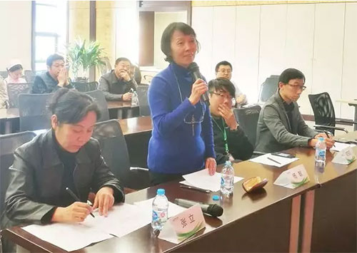 8北京慈銘金牌客服醫(yī)生大賽評委點評.jpg