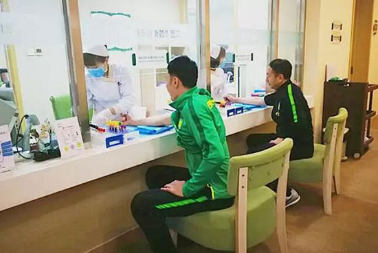 3國安隊員慈銘體檢現(xiàn)場體檢1.jpg